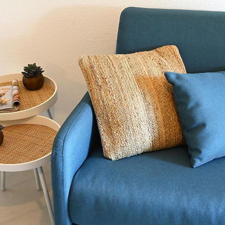 Charmant Studio 2A4 Pers Avec Jardin Et Place De Parking Situe A 5 Min A Pied De La Mer Bandol Exterior photo